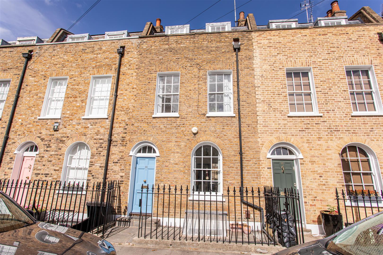 3 bed property in Morgan Street, Mile End